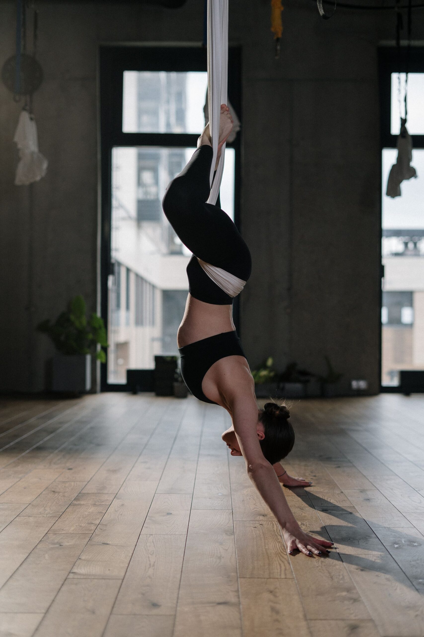 Aerial Yoga in 6 Einheiten Fr. 11 Uhr
